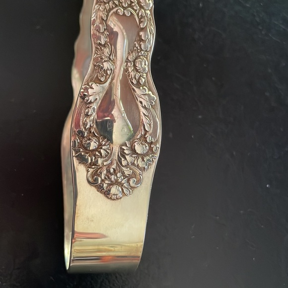 Vtg Exquisite Gorham silver tongs. Minor vintage signs of use. For cake biscuit - Picture 3 of 9